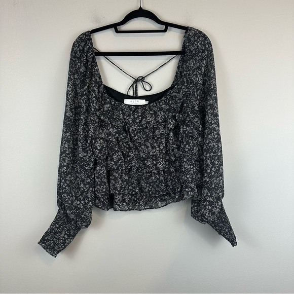 Astr Tops - Astr The Label | Fairfield Long Sleeve Square Neck Floral Top Black Size XL
